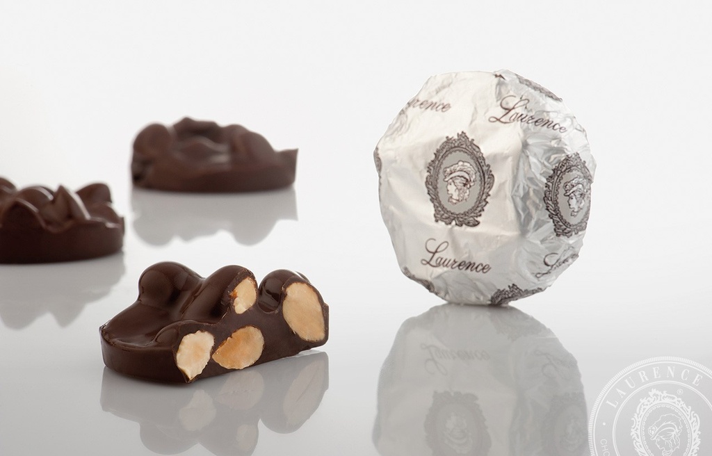 Anomalo Milk Chocolate Almond 250g