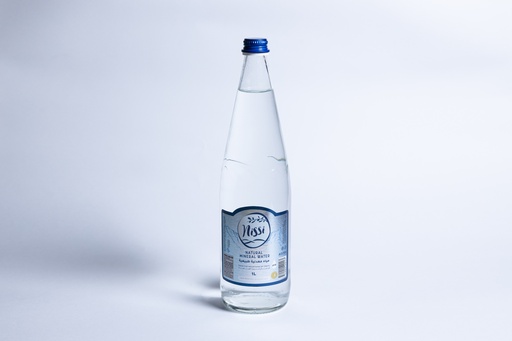 زجاجة مياه الينابيع من نيسي 1 لتر